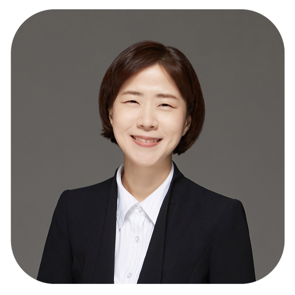 Prof Eun Ji Lee